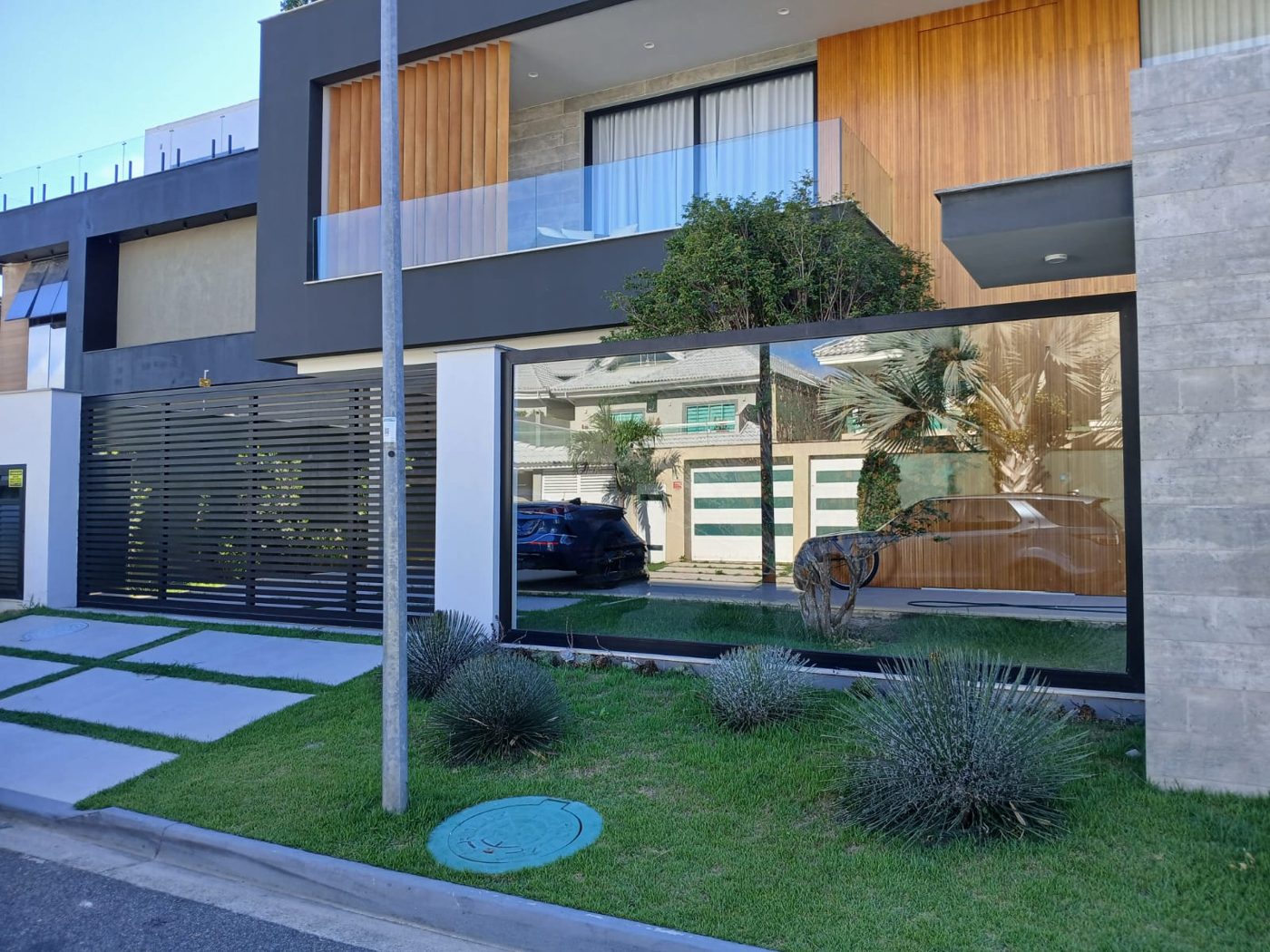 Portão e fechamento residencial — trabalho real da Bruno Soldas Especiais
