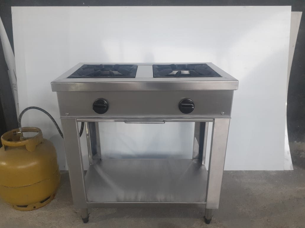 Fogão industrial com estrutura inox — trabalho real da Bruno Soldas Especiais